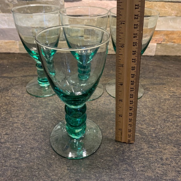 GREEN GLASS GOBLETS  | Set of 4 | - Picture 8 of 9